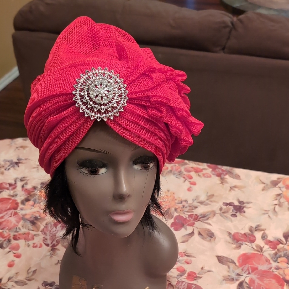 NWT - Elegant Pink Turban with Silver Brooch - Picture 1 of 7
